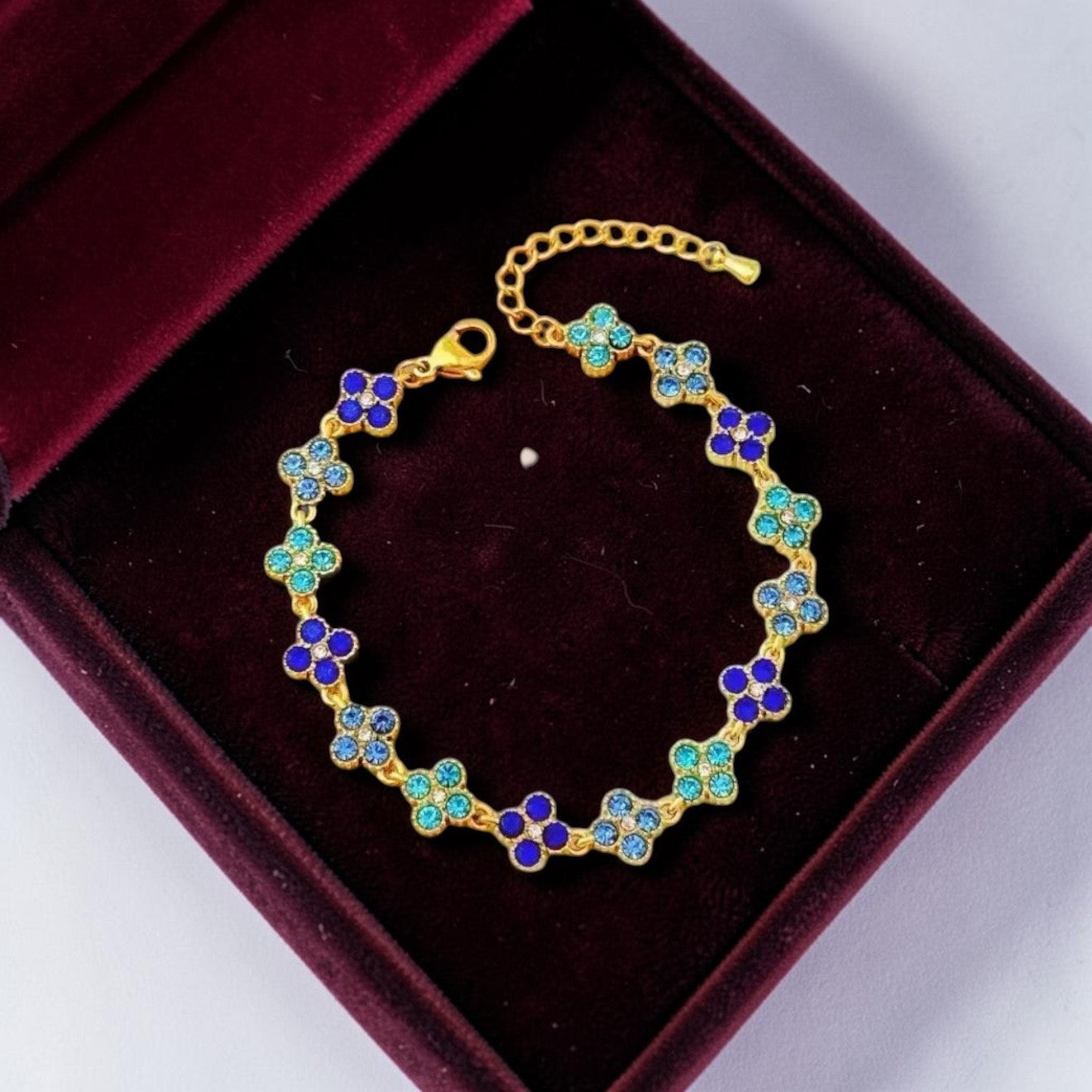 Midnight Bloom Armband – eleganter Farbzauber fürs Handgelenk
