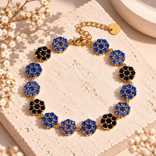Flower Crush Armband – Farbenfroher Glamour fürs Handgelenk (blau)