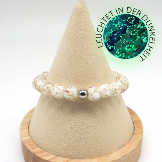 Leuchtendes Armband Weiß – mit Goldstaub & Glow-Effekt