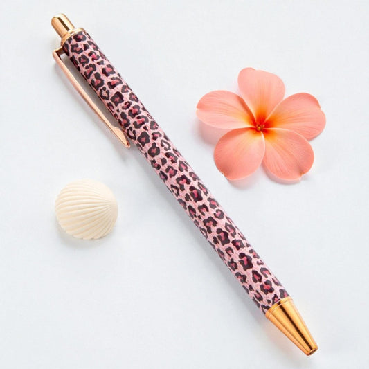 Stylischer Kugelschreiber in Leo-Optik (rosa)